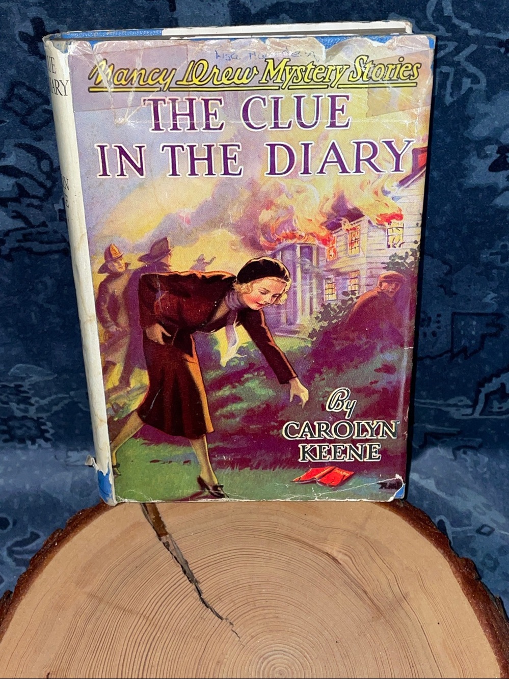 2946 Nancy Drew The Clue In The Diary hardbound dust jacket vintage find